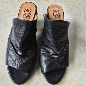 Miz Mooz Black Women's Shoes Size 38